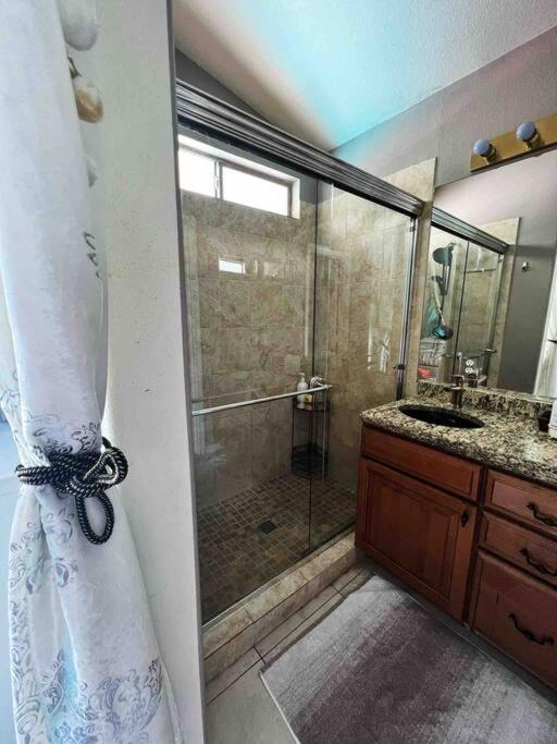 הוילה לאס וגאס Amazing Heated Pool And Private Hot Tub 3Br In Heart Of Lv מראה חיצוני תמונה